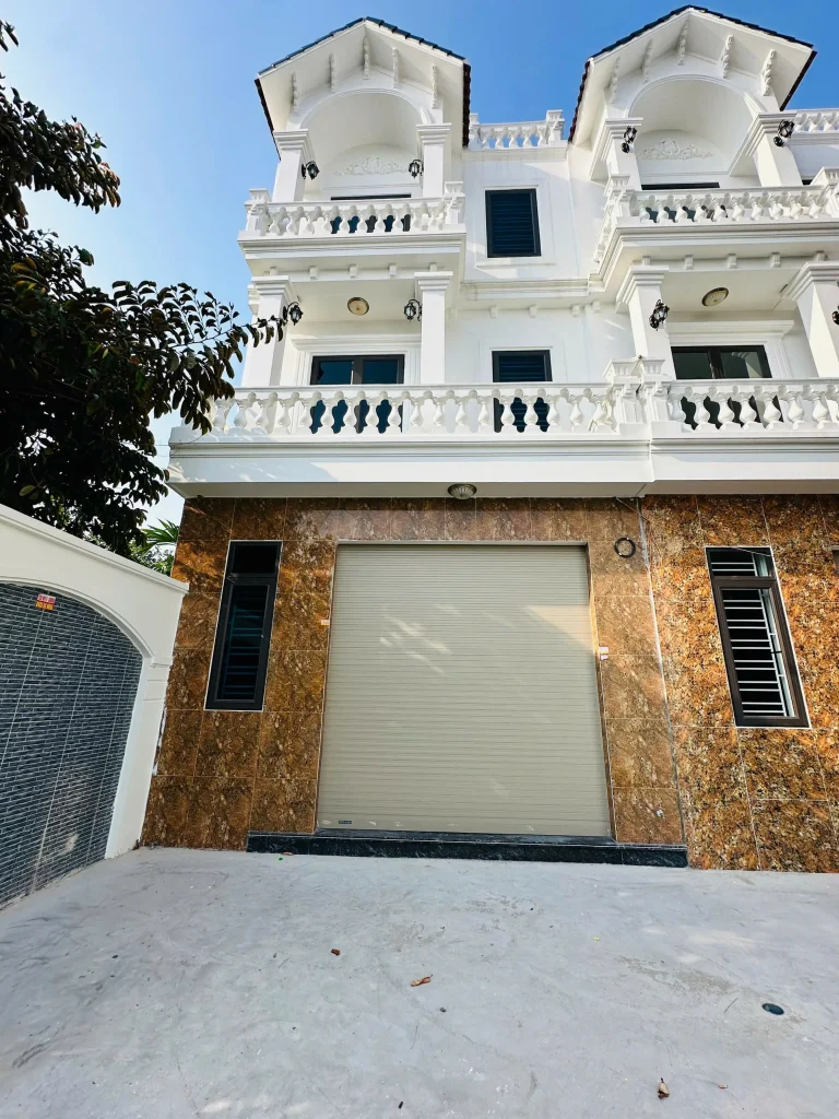 🏡 NHÀ 3 TẦNG ĐỘC LẬP – FULL NỘI THẤT – Ô TÔ ĐỖ CỬA