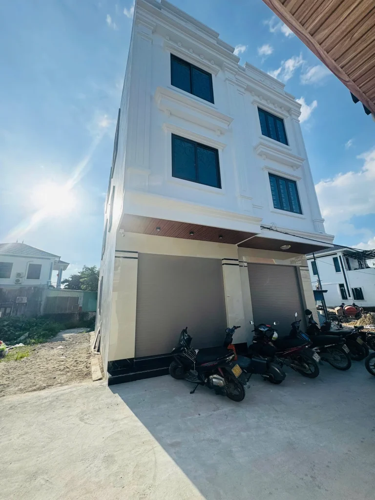 Siêu phẩm nhà 3,5 và 3 tầng độc lâp, ô tô đỗ cửa, tại Xích thổ – Hồng Thái – An Dương
